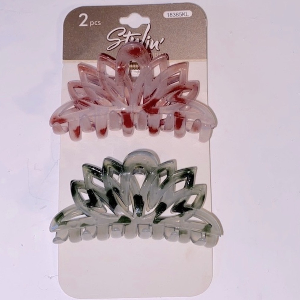 4/$20 Two-Piece Natural Hair Clamps - Maroon & Green